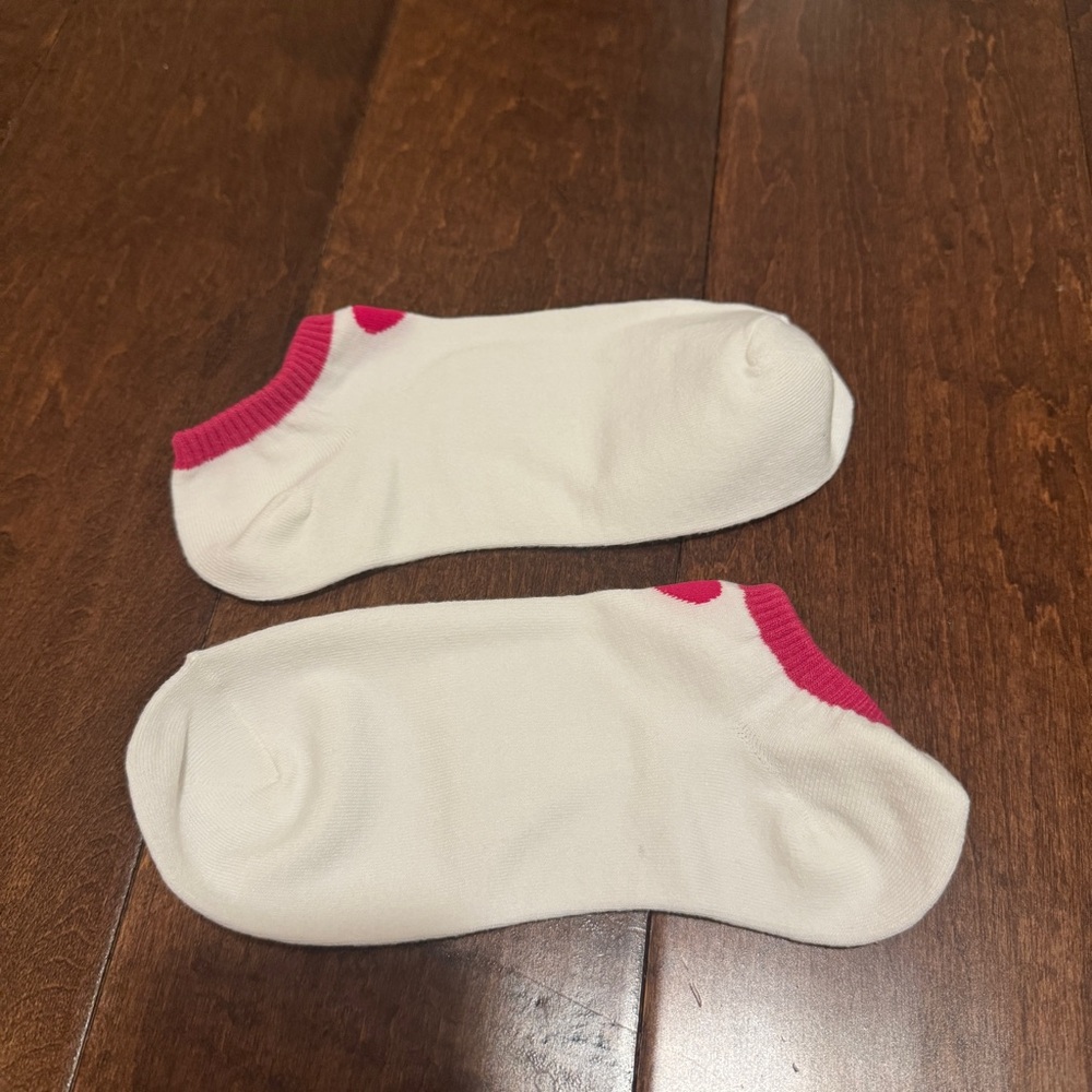 Women’s White Ankle Socks